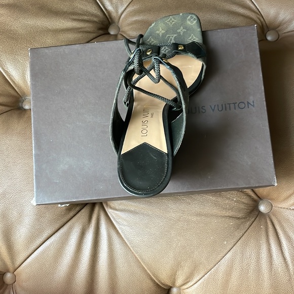 LLOUIS VUITTON LUCIE WEDGE MULES SIZE9 Mini Monogram LaceUp Wedge Sandals… - Picture 3 of 5